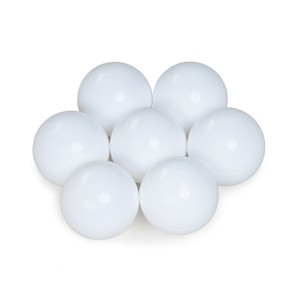 Color of the balls: white